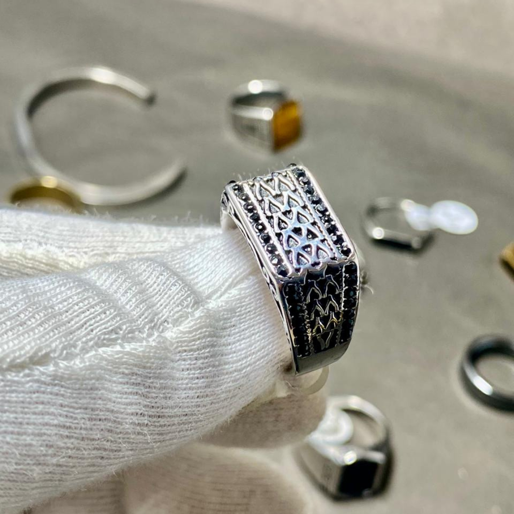 Men's Black Diamond Stainless Steel Ring – Geometric Crown Design