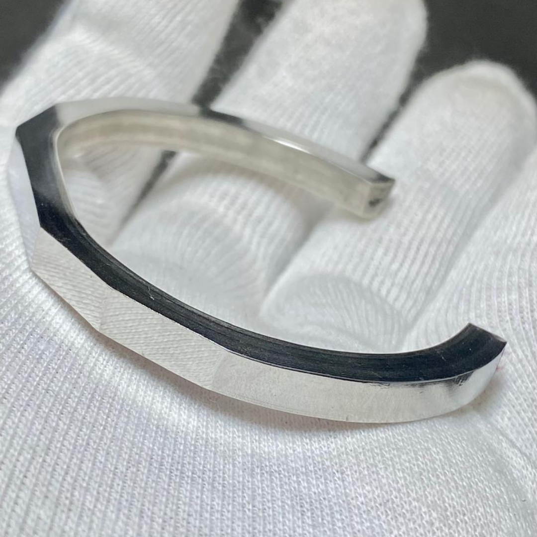 Premium Stainless Steel Open Cuff Bracelet for Men & Women – Luxury Silver Adjustable Bangle