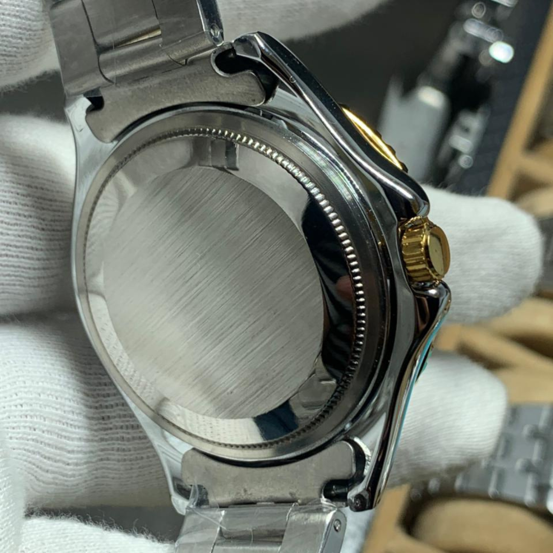 Classic Luxury Date Watch for Men – Premium Stainless Steel Elegant Timepiece