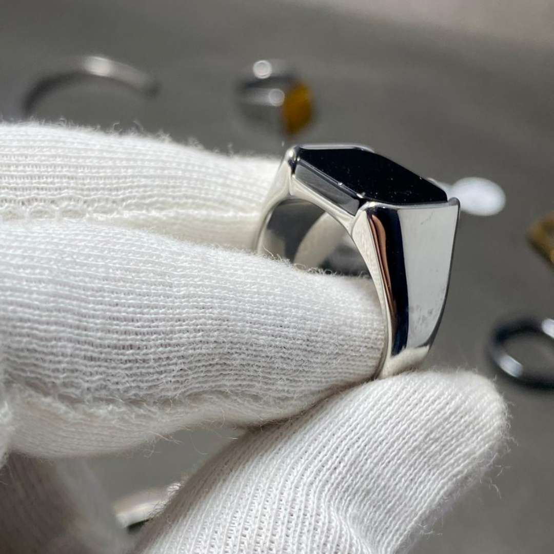 Premium Stainless Steel Stone Ring for Men – Luxury Adjustable Fashion Ring