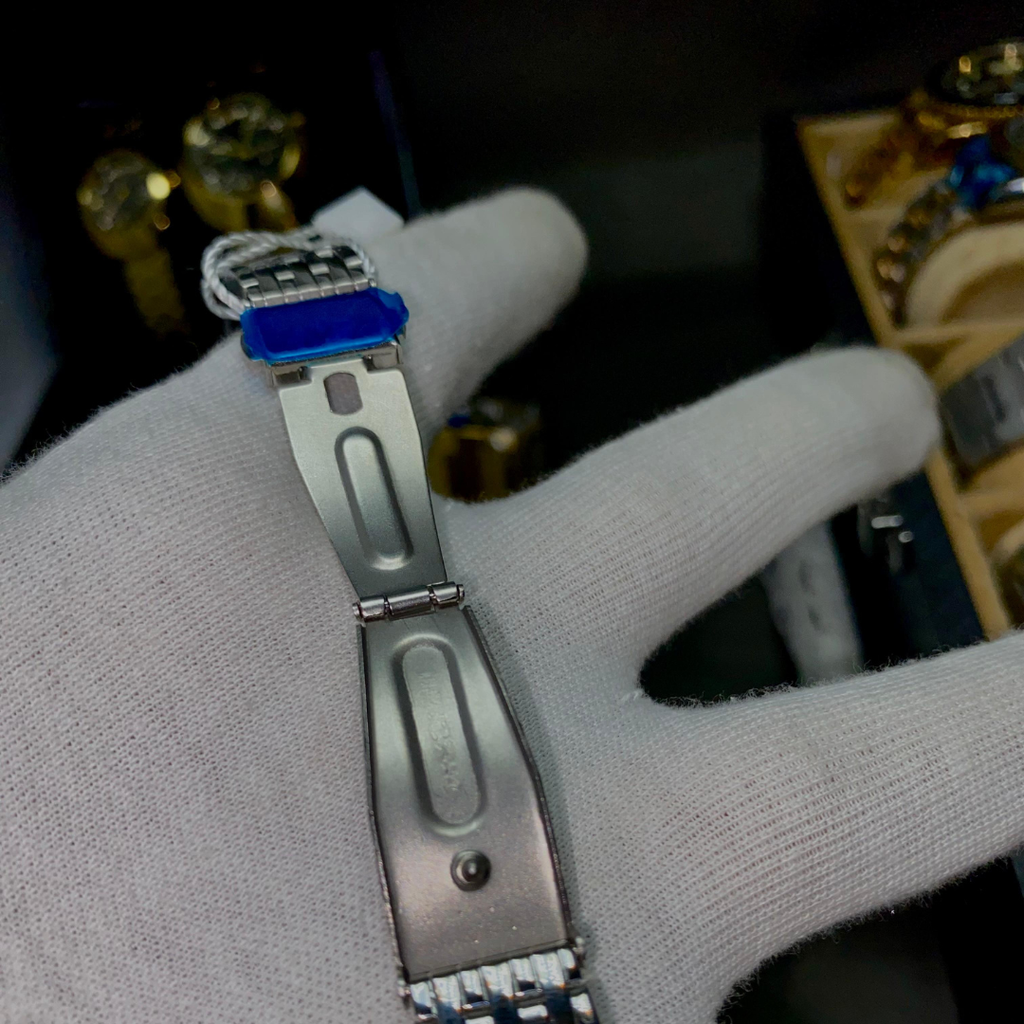Elegant Stainless Steel Women's Watch – Luxury Fashion Wrist Watch for Ladies | Grab & Wear